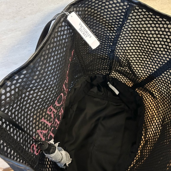 NWT-Victoria's Secret Black and Pink Mesh Tote - Picture 10 of 10